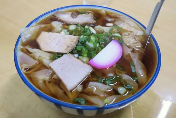 こちらがワンタンです