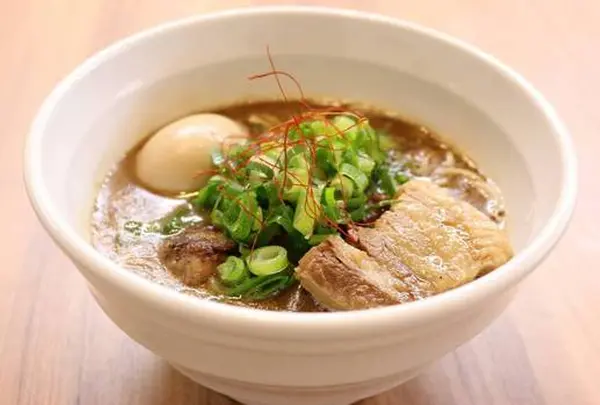 麺工房 海練（うねり）