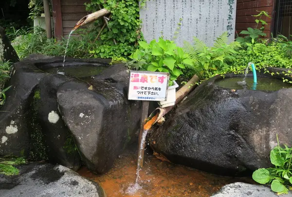 宿泊案内所横に手湯があります