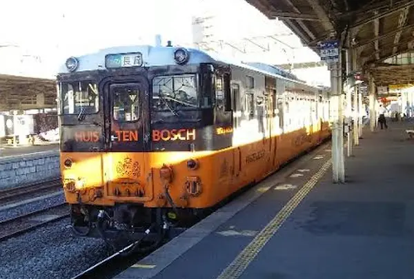 こんな電車見つけた