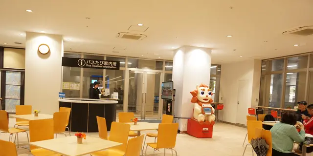 レンタカーなしで楽しむ、沖縄本島南部の旅。