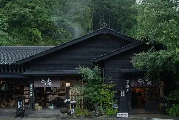 岡本とうふ店