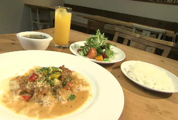 チキンソテーレモンソース