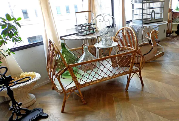 アンティーク家具のAntiques *Midiの写真・動画_image_555137