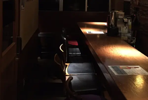 スナック めをとじておいで