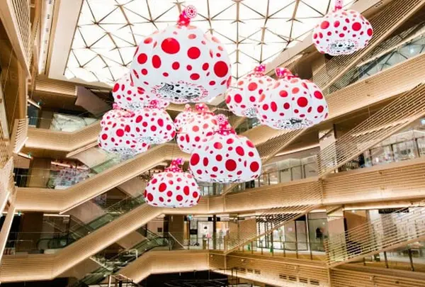 ギンザ シックス（GINZA SIX）