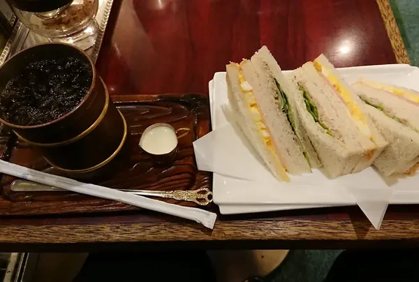 優しい味わいの「タマゴサンド」