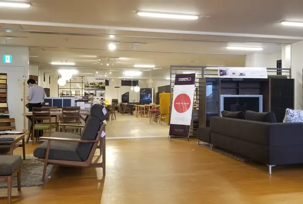 関家具 店内