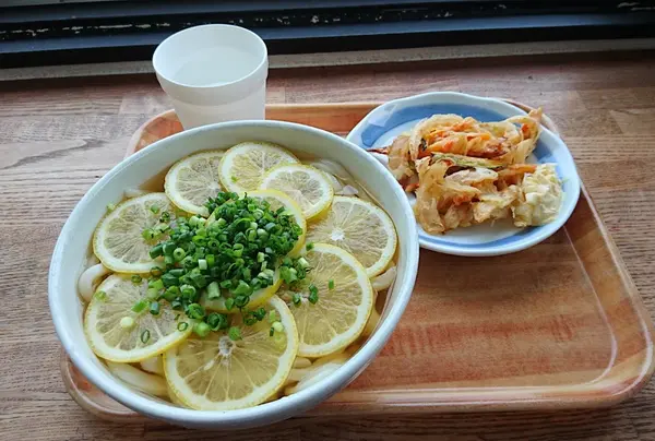 すだちうどん（夏季限定）