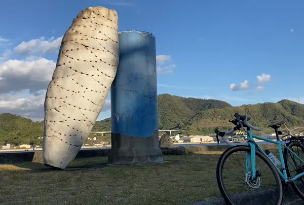 島ごと美術館『地殻』