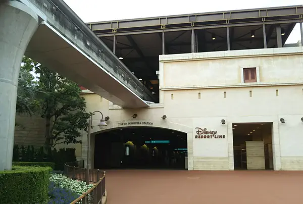 東京ディズニーシーステーション駅