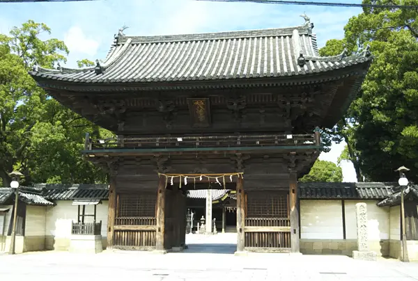 魚吹八幡神社