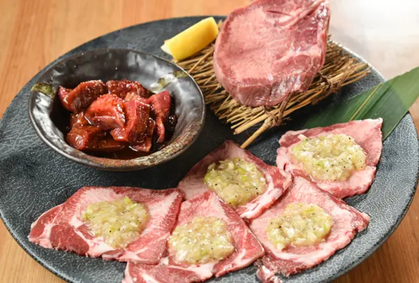 炉端 肉焼き処 猛伸 たけし