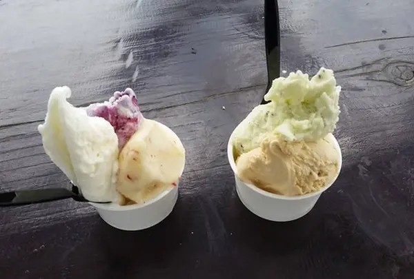 ロイヤルファームアカマツ