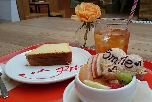 ロンハーマン カフェ
