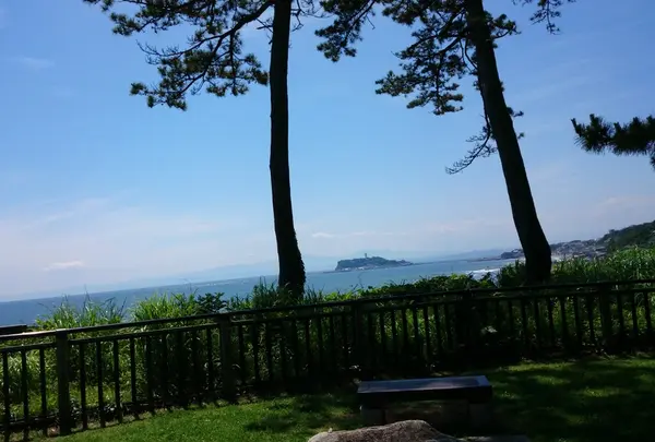 坂をあがると絶景が！