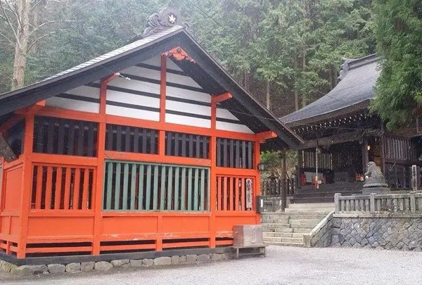 鎮神社