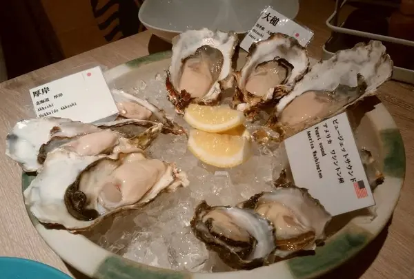 パッチョ オイスターバー Paccio Oyster Bar