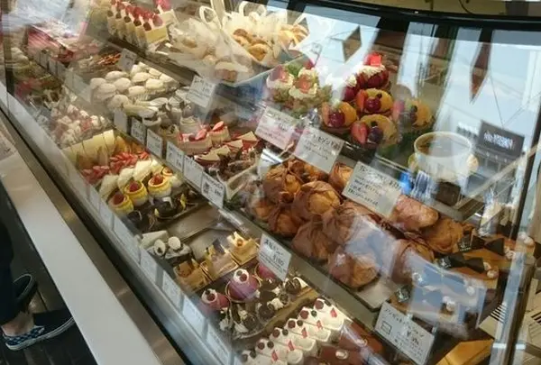アルパジョン洋菓子店