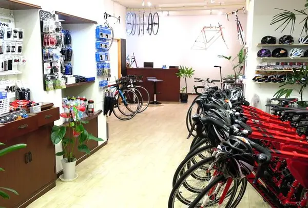 THE RED BICYCLES ONOMICHI