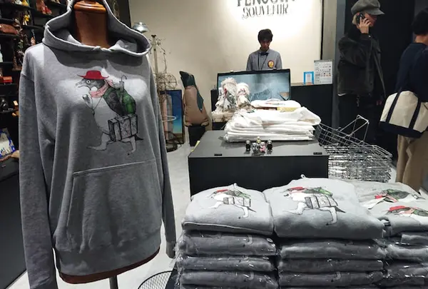 PENGUIN SOUVENIR