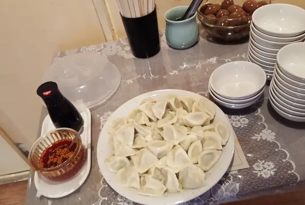 なんとランチタイムは水餃子＆卵食べ放題！