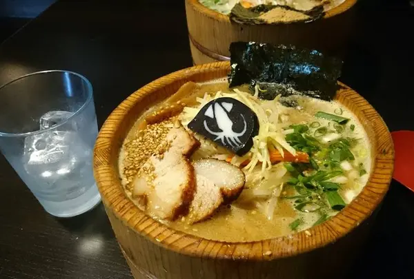 桶入りラーメン!