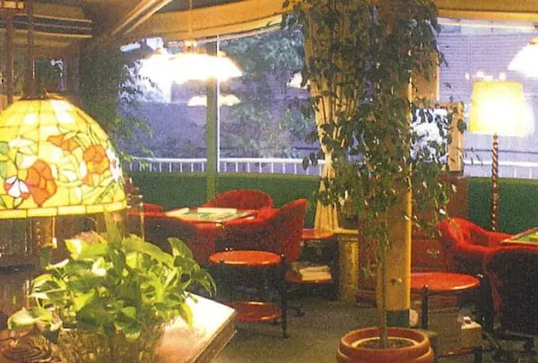 喫茶ローズ 麻雀花