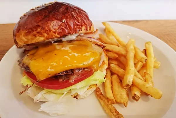 THE GREAT BURGER（ザ グレートバーガー）