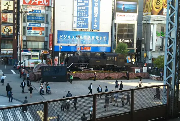 新橋駅前SL広場