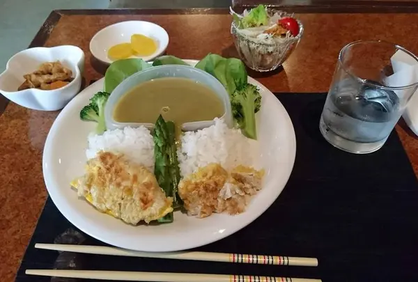 ぐみの木