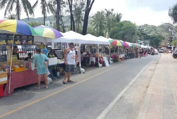 Kata walking street (Saturday Sunday)