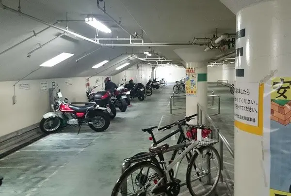 宇都宮市営中央小学校 北自転車駐車場