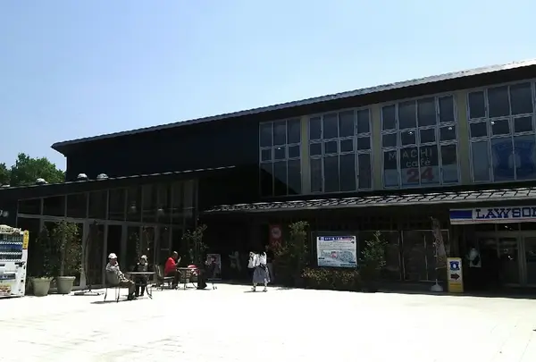 シックな外観