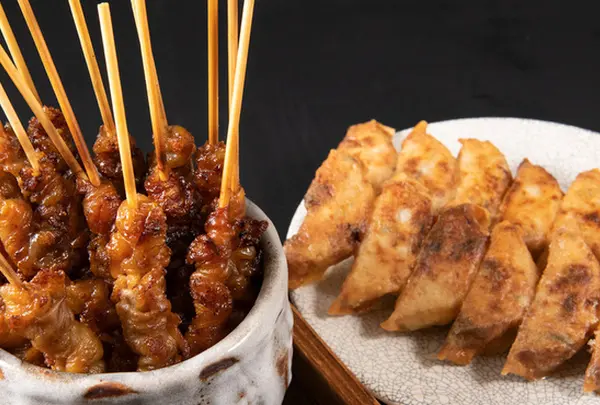 博多かわ串・高知餃子 酒場フタマタ 新橋店