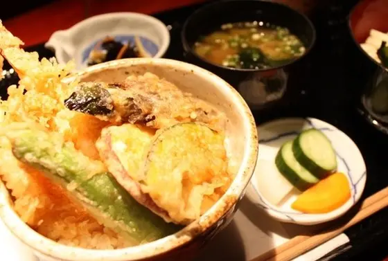 ランチのオススメ天丼