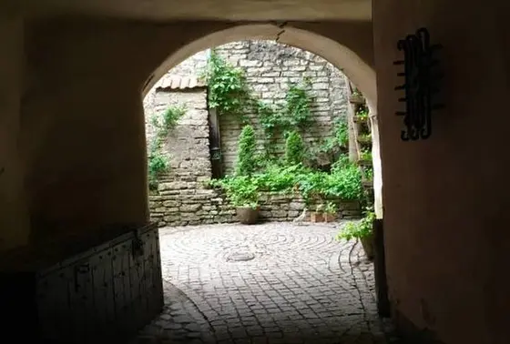 ファンタジーな中庭