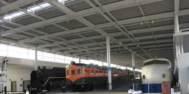 京都鉄道博物館で「見て」「さわって」「楽しんで」