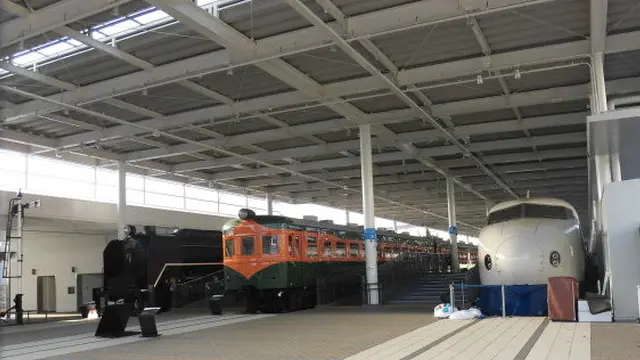 京都鉄道博物館で「見て」「さわって」「楽しんで」