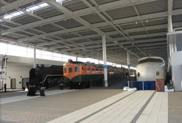 京都鉄道博物館で「見て」「さわって」「楽しんで」