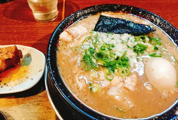ドロドロの豚骨