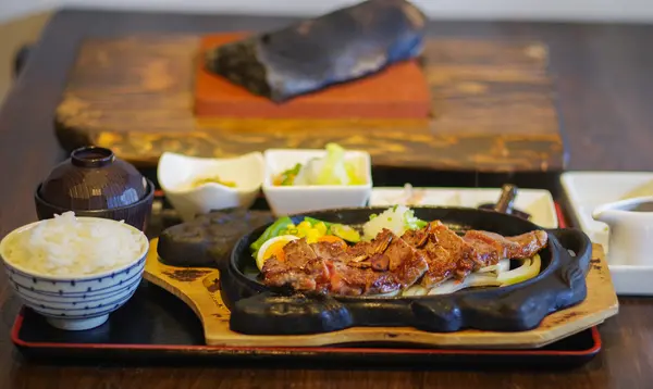 あか牛サーロインステーキ