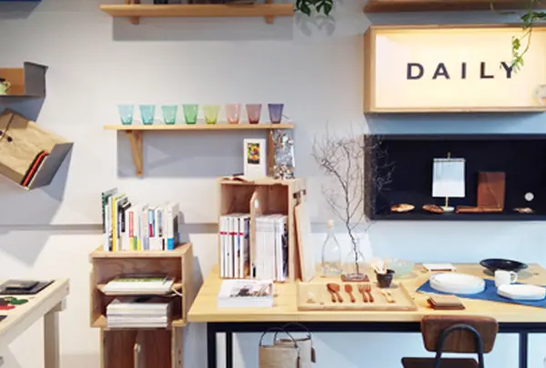 ＬＩＦＥ・ＩＮ・ＴＨＥ・ＧＯＯＤＳ．