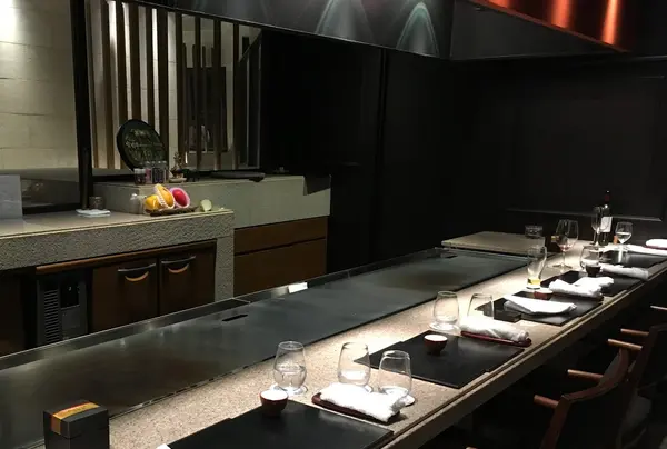 うしのみやの店内