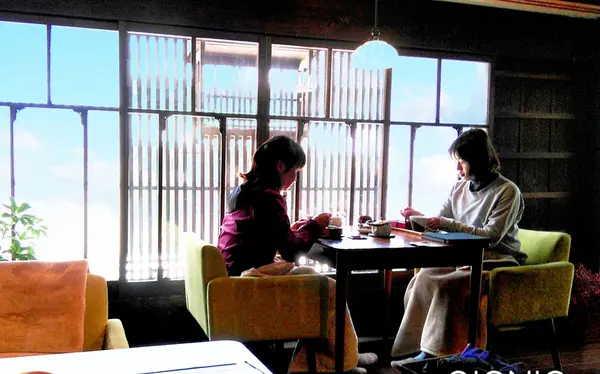 ゆったりめの席の配置