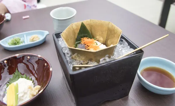 生湯葉はおかわOK