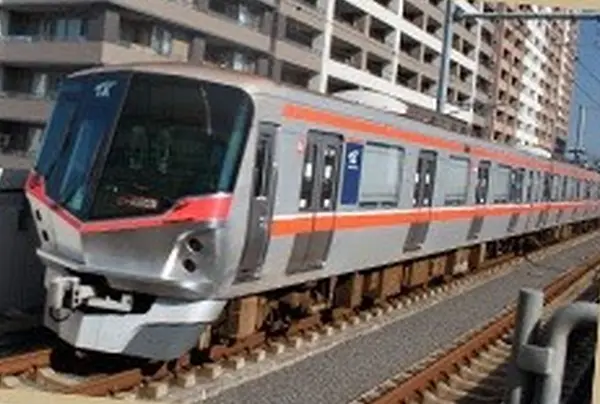 駅から無料送迎が便利。