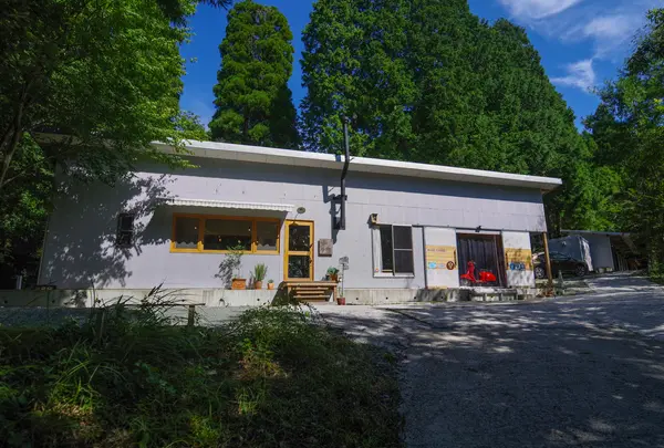 cafe BONDS ＆ BONDS HOUSE