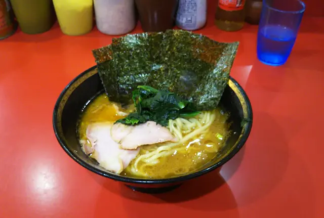 横浜で大人気！家系ラーメンめぐり