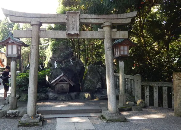 奥宮遙拝所
